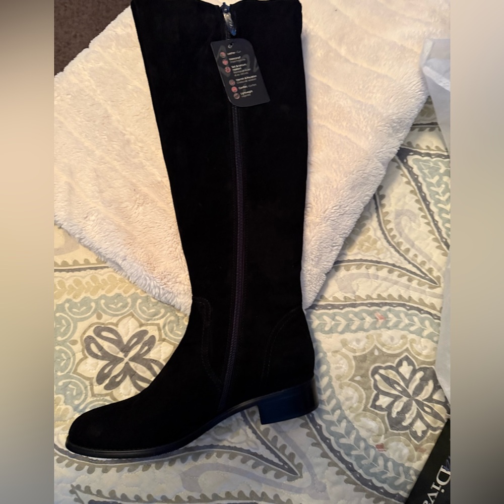 New in box, Aqua Diva tall black suede boots
size 10 M - Picture 2 of 15